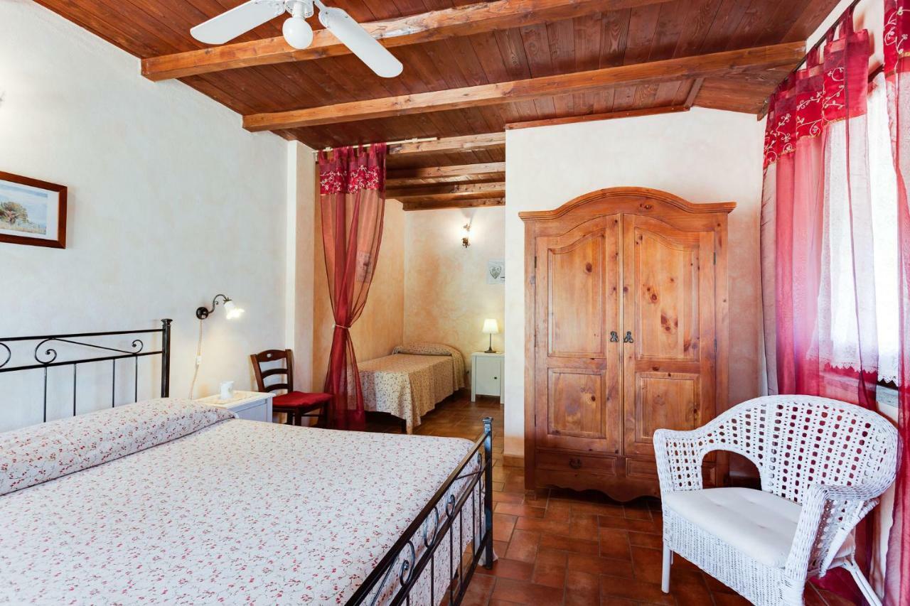 Agriturismo Casale Sasso Cerveteri Exterior photo